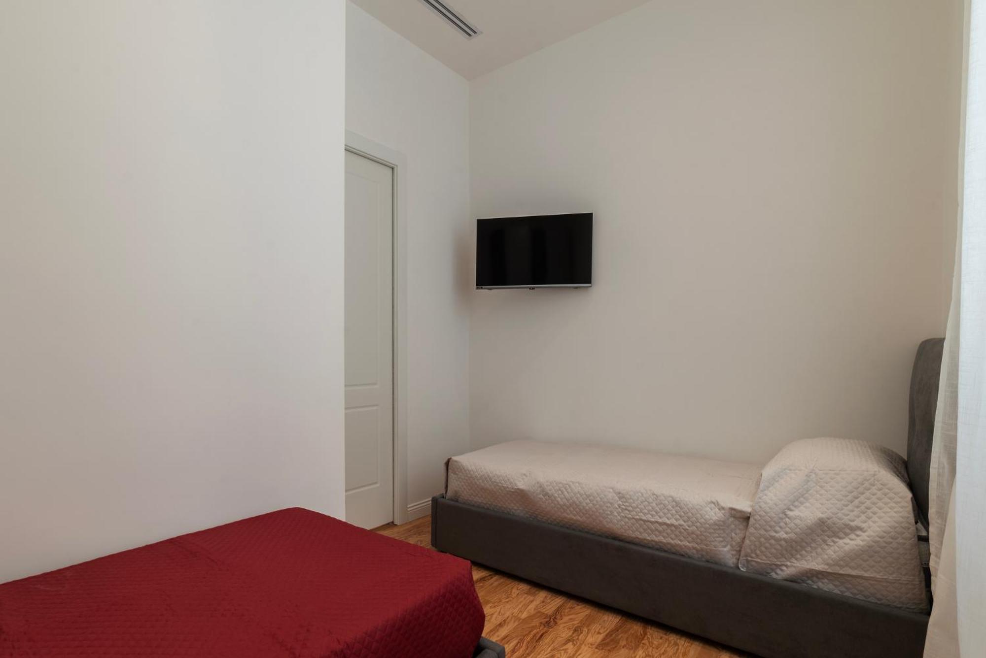 Rome Huge & Cozy Apartment Exterior photo