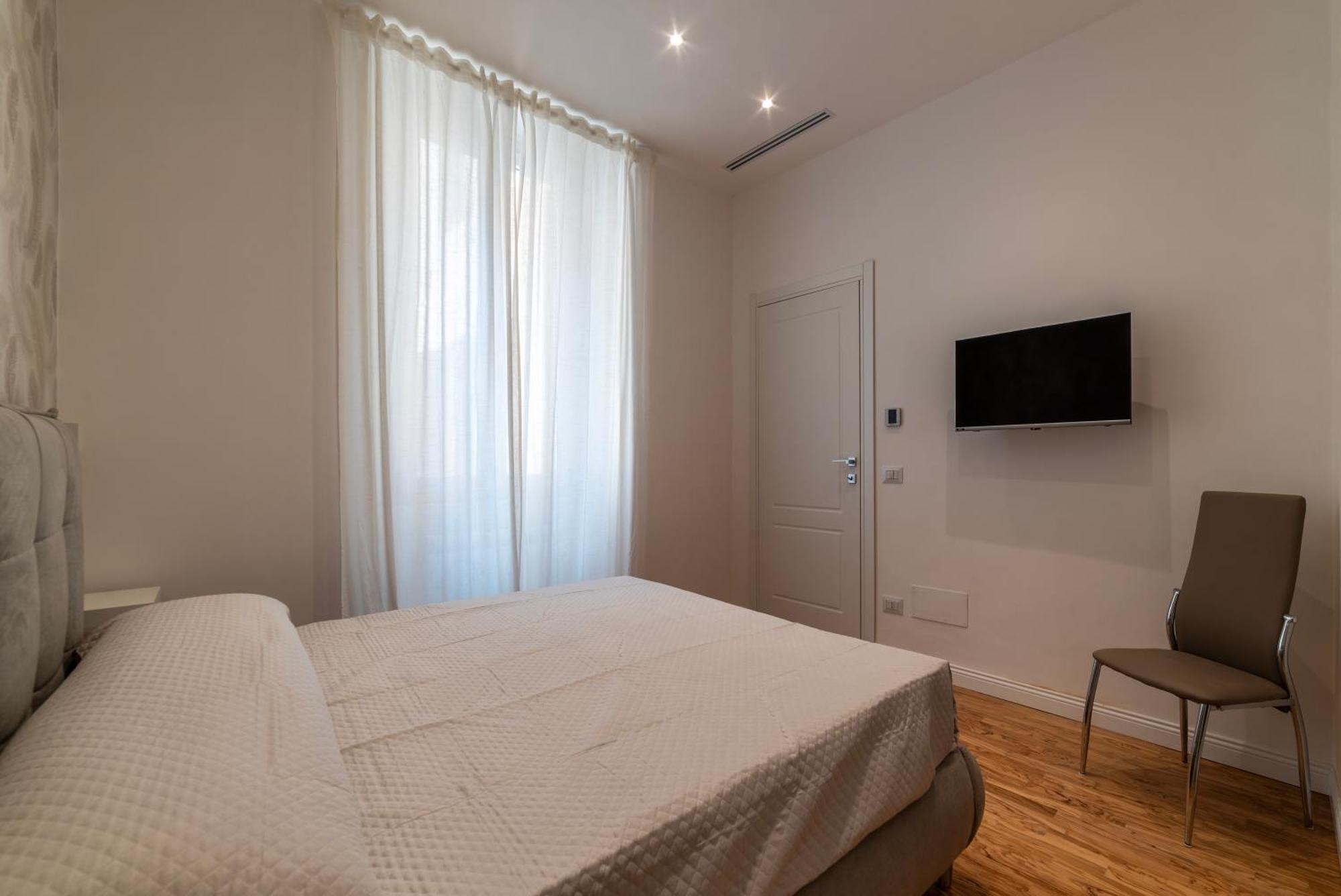 Rome Huge & Cozy Apartment Exterior photo