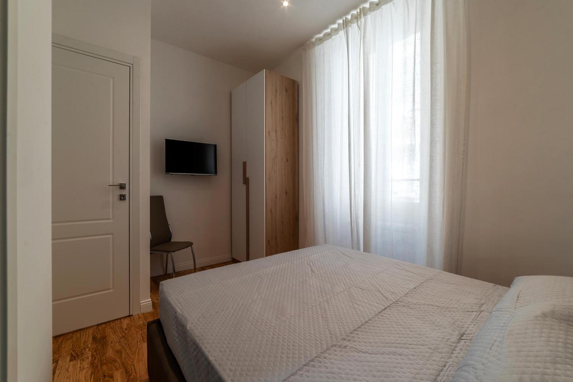 Rome Huge & Cozy Apartment Exterior photo